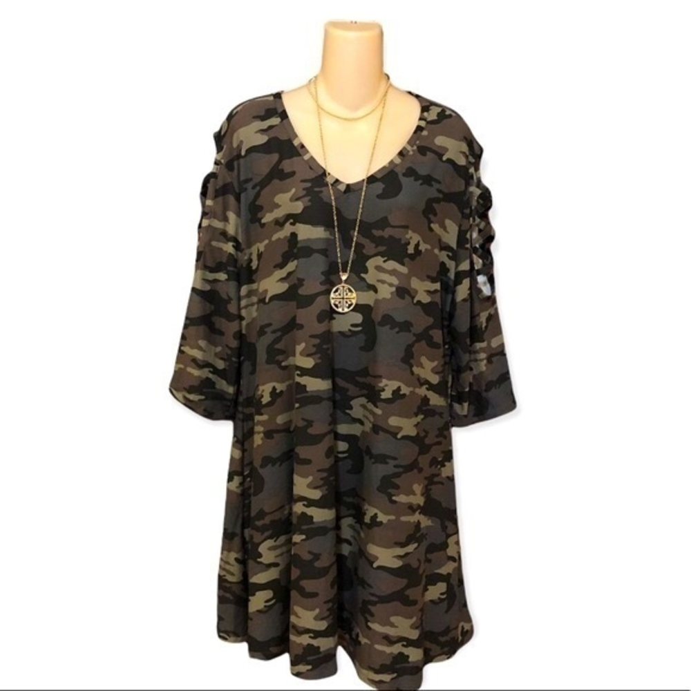LoveMood camo dress with 3/4‎ cutout sleeves